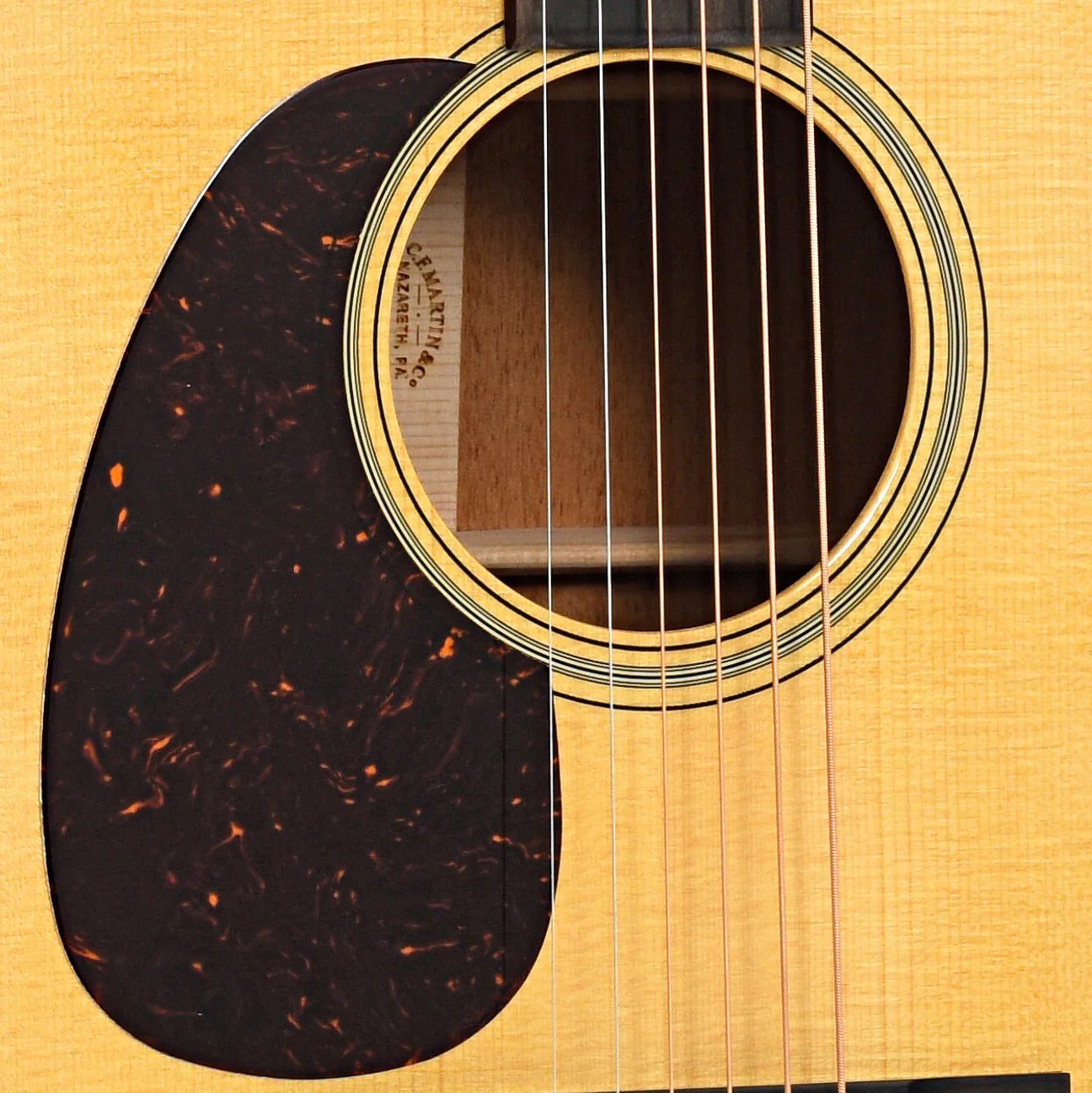 Martin D-18 Left Handed Guitar & Case - Image 5