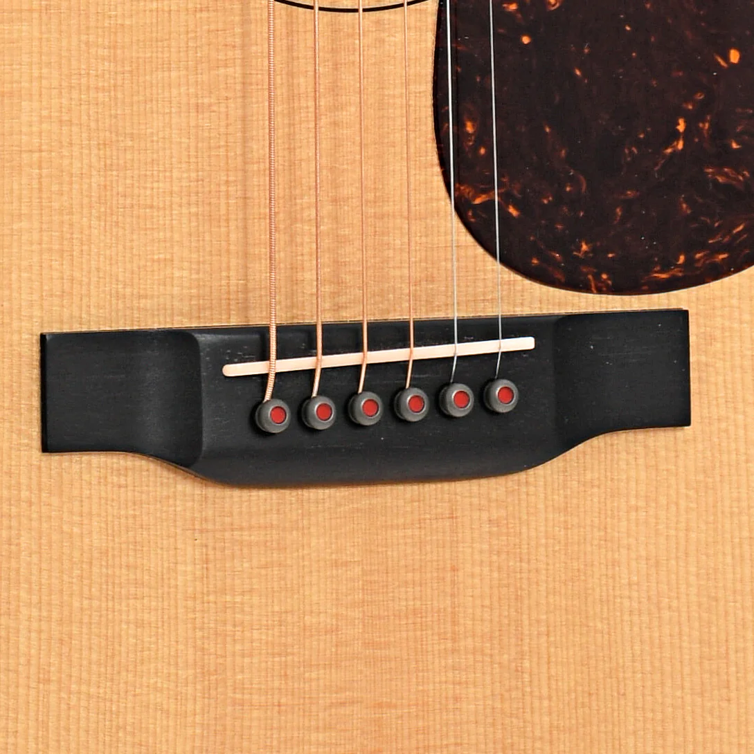 Martin D-18 Modern Deluxe Acoustic Guitar (2018) - Image 4