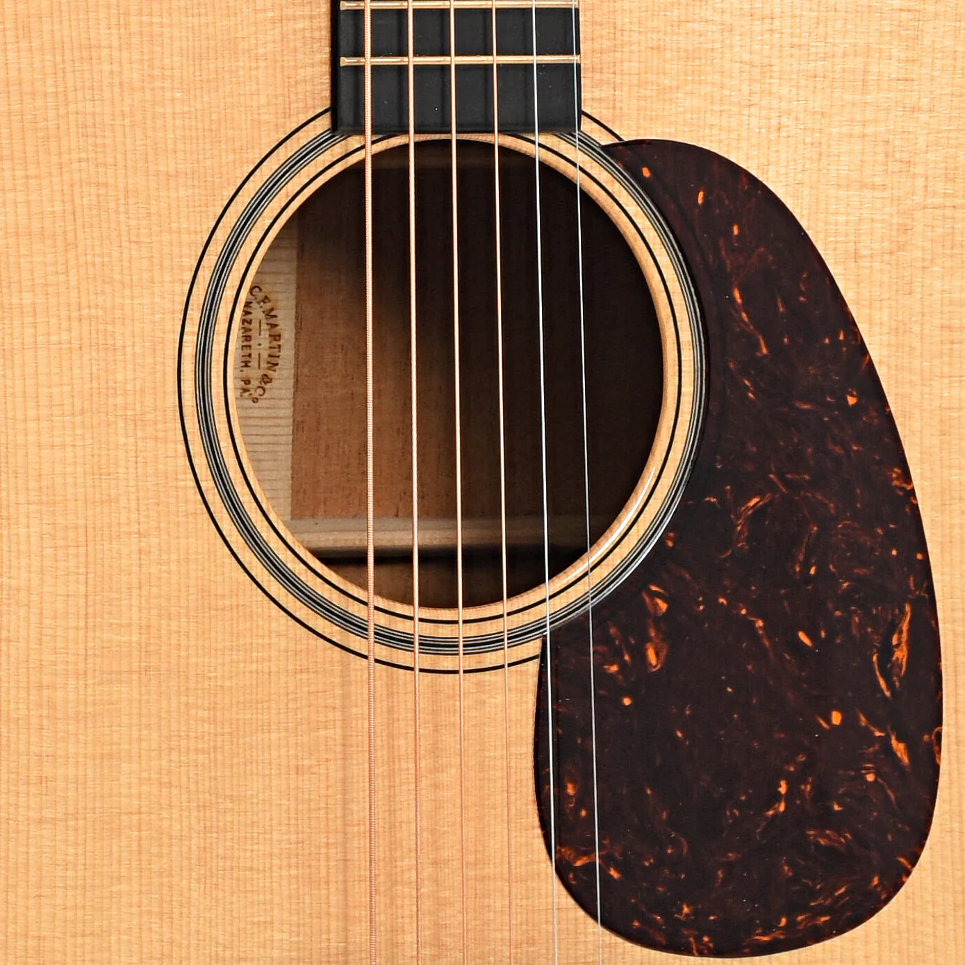 Martin D-18 Modern Deluxe Acoustic Guitar (2018) - Image 5