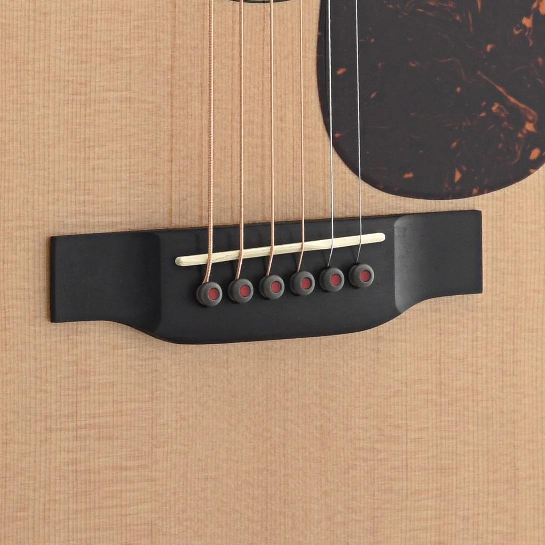 Martin D-18E Modern Deluxe Guitar & Case, with Fishman Aura Pickup - Image 6
