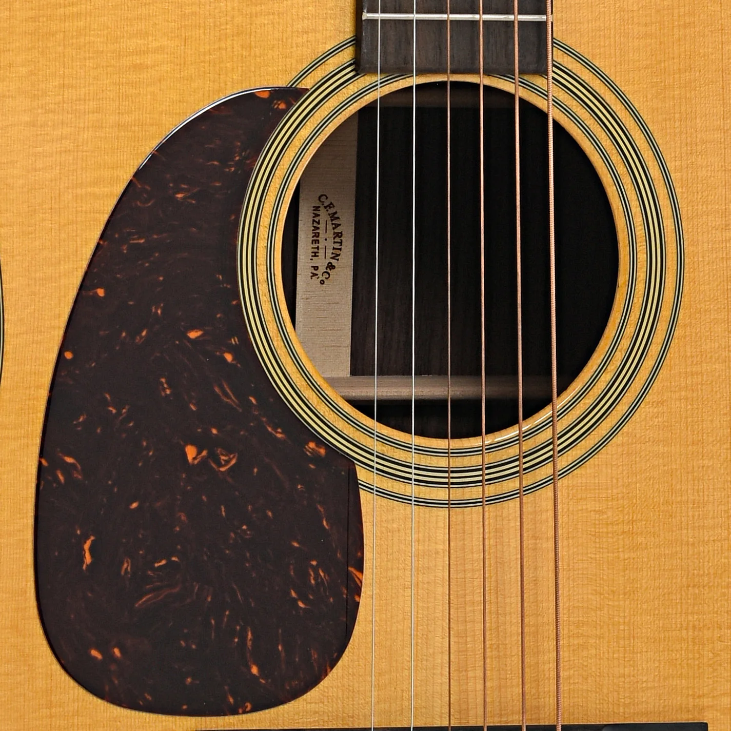 Martin D-28L Lefthanded Guitar & Case, 2024 Edition - Image 6