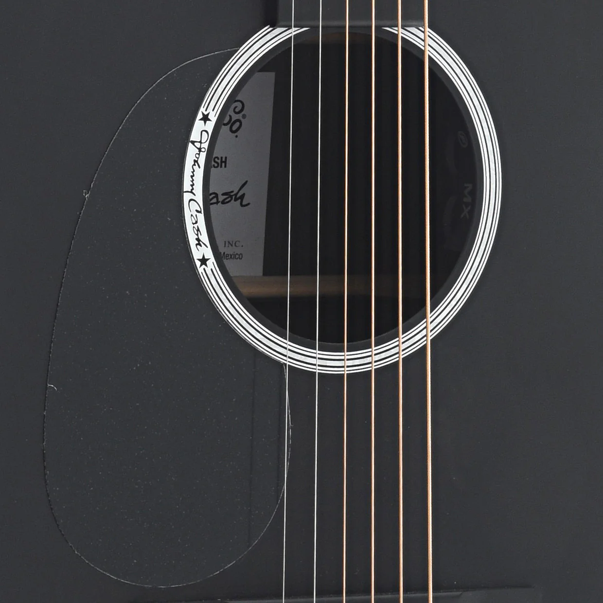 Martin DX Johnny Cash Lefthanded Guitar with Pickup & Gigbag - Image 6