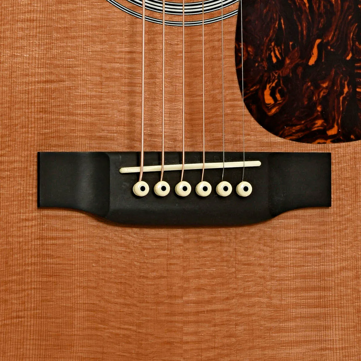 Martin HD-28 Acoustic Guitar (2013) - Image 5