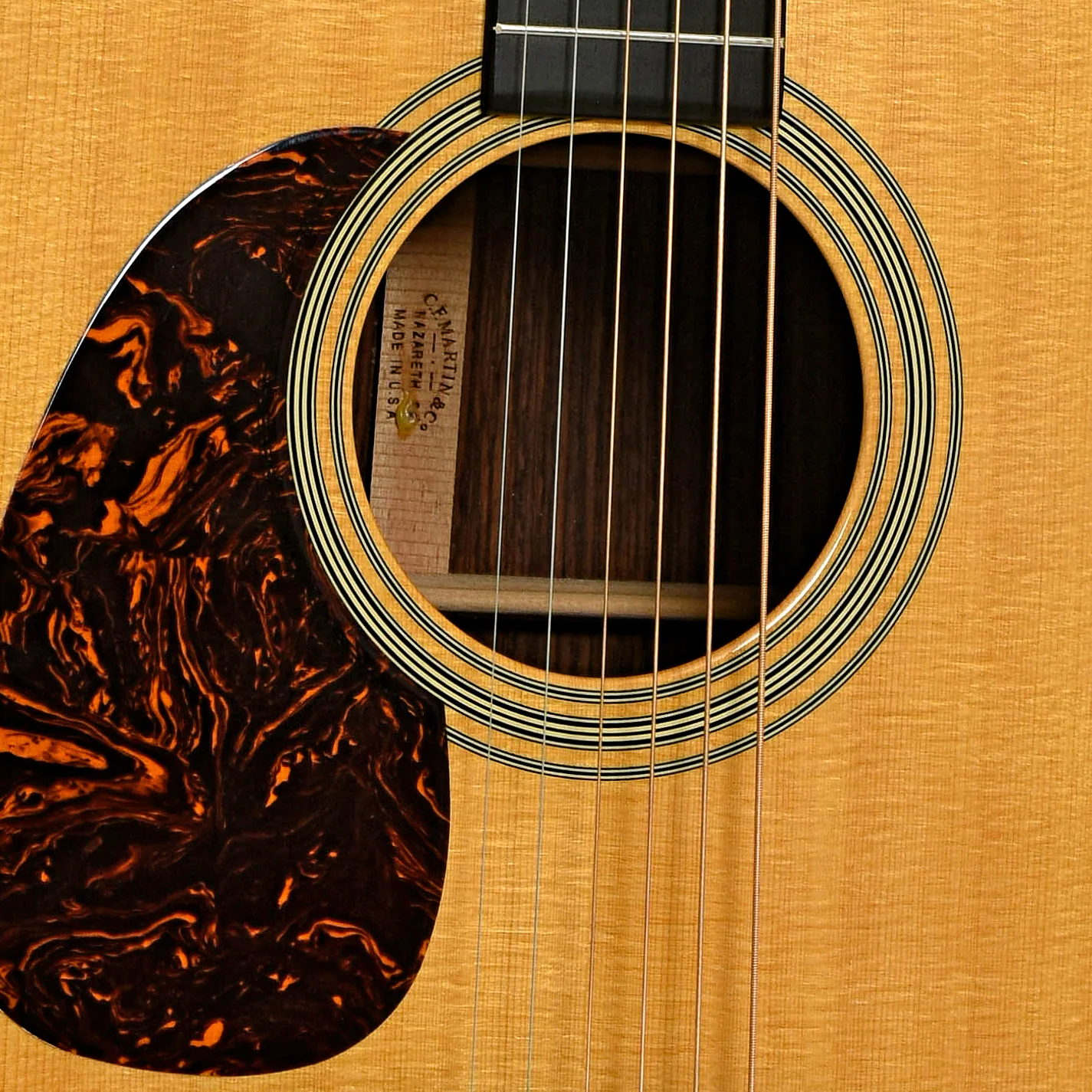 Martin HD-28V Acoustic Guitar LH (2012) - Image 6