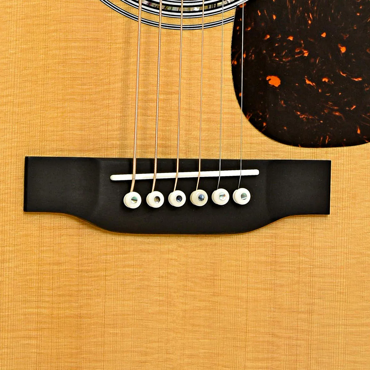 Martin J-40 Guitar & Case - Image 5