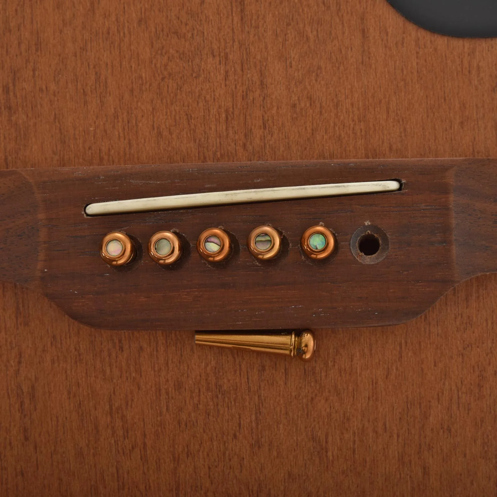Martin LUXE Liquidmetal Paua Dot Bridge Pin Set - Gold - Image 2