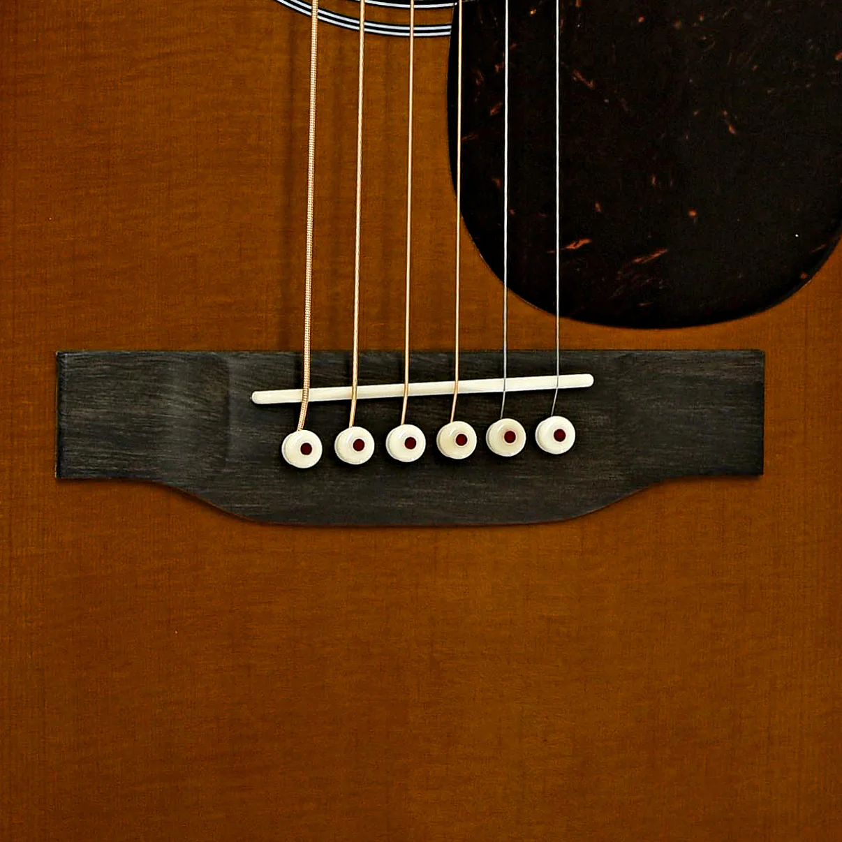 Martin OM-28 Ambertone Acoustic Guitar & Case - Image 5