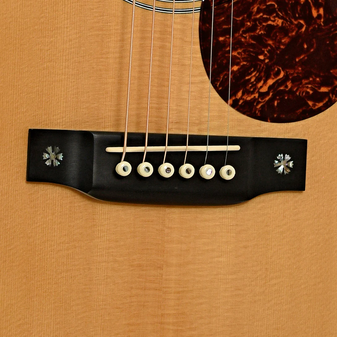 Martin OM-42 Acoustic Guitar (2003) - Image 5