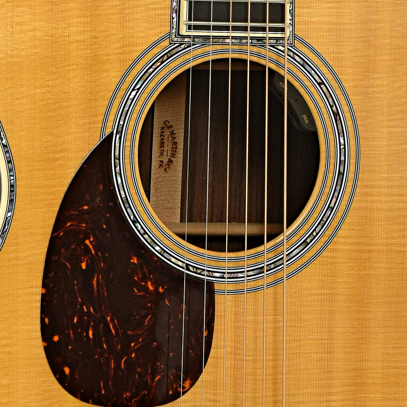 Martin OM-42 LH Acoustic Guitar (2022) - Image 6