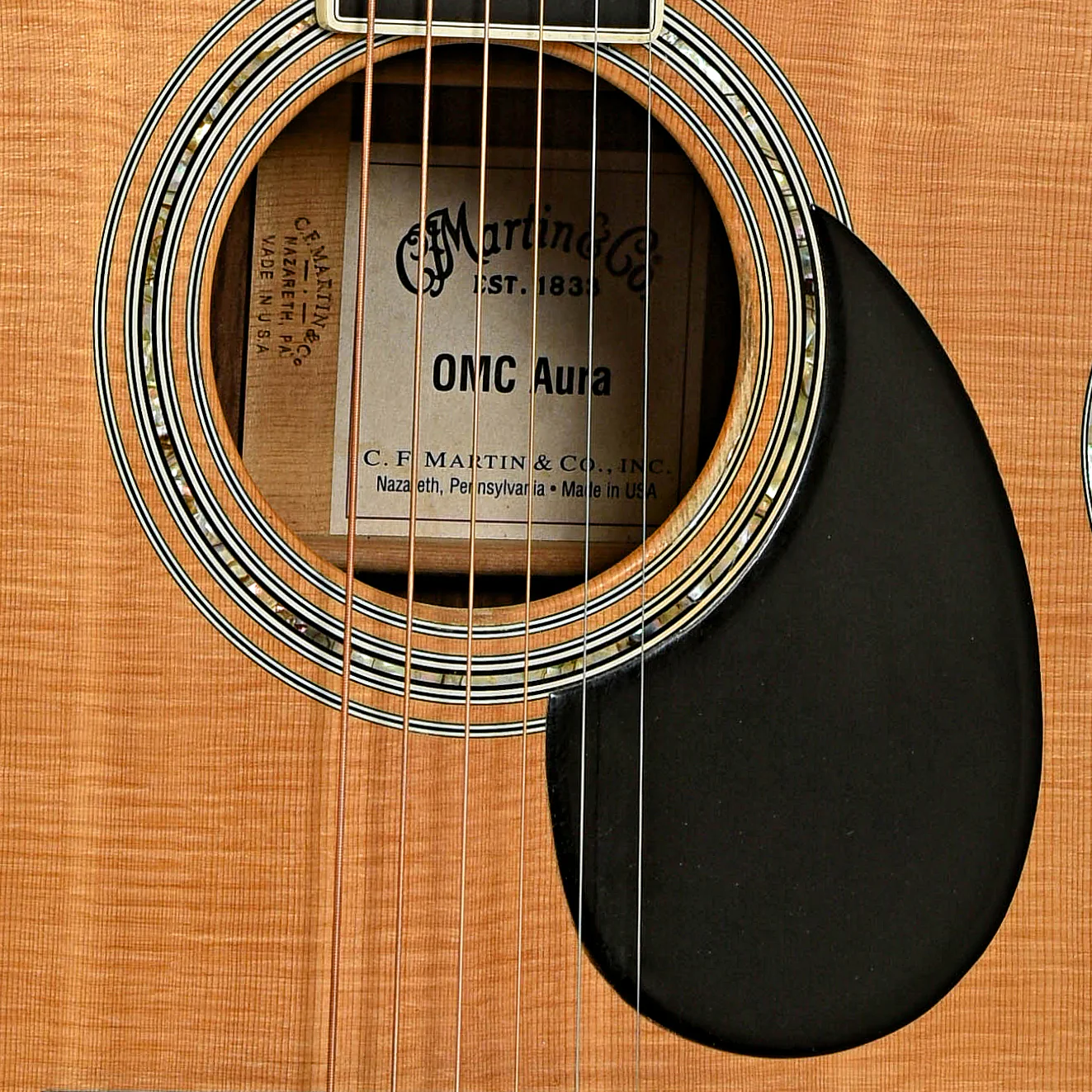 Martin OMC Aura Acoustic-Electric Guitar (2007) - Image 6