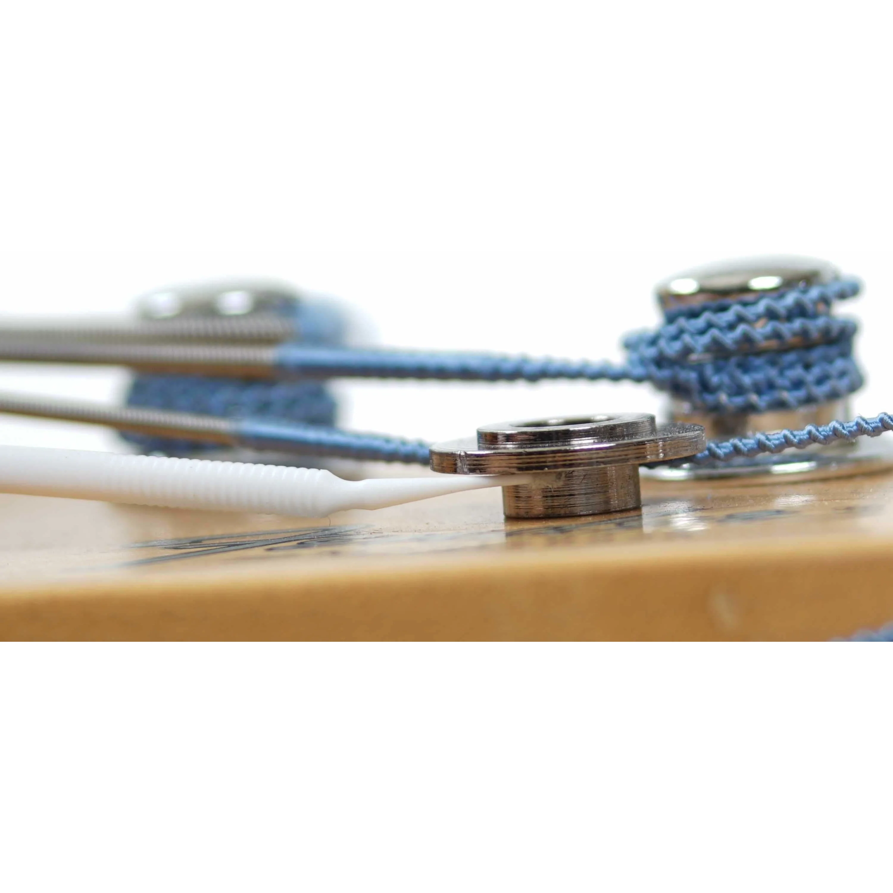 MusicNomad TUNE-IT String Instrument Lubricant - Image 5