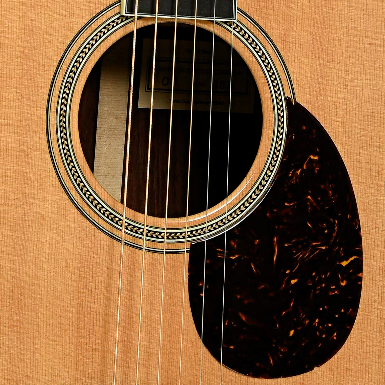 Santa Cruz OM Acoustic Guitar (2005) - Image 6