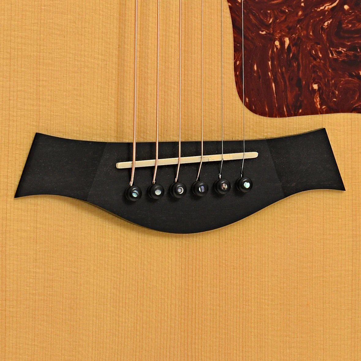 Taylor 710 Acoustic Guitar (2004) - Image 5