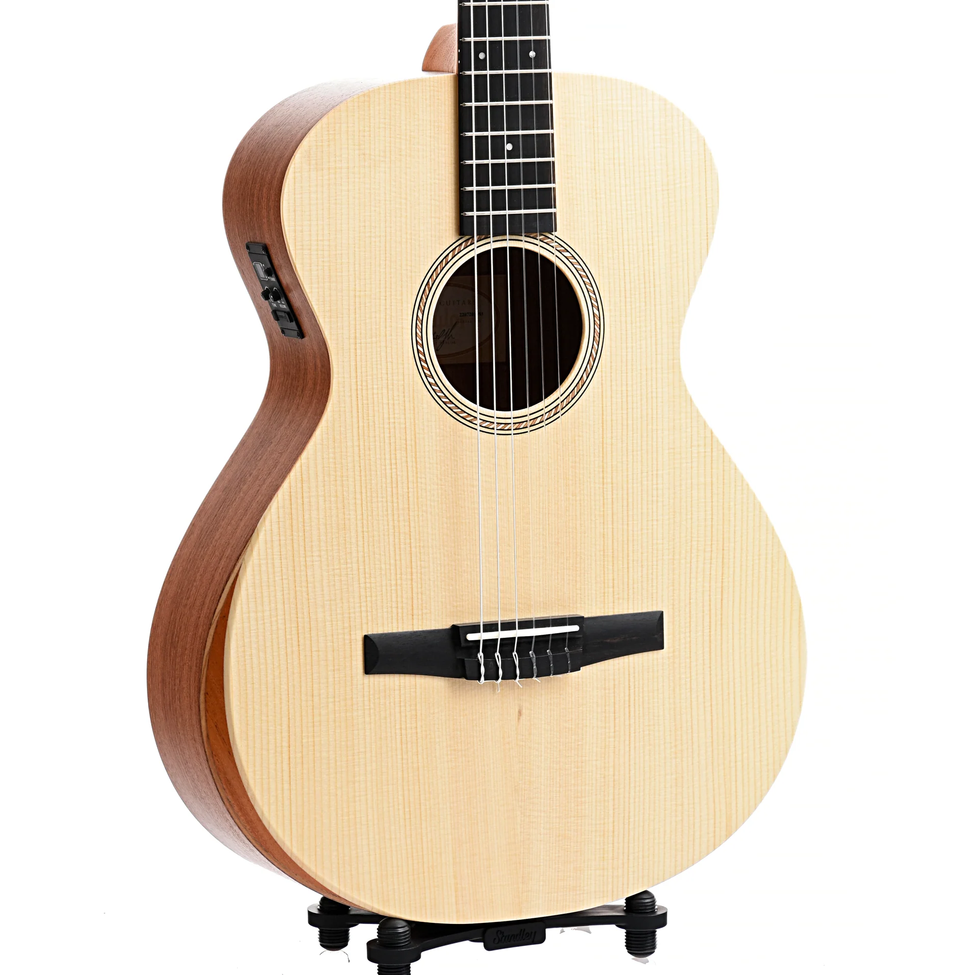 Taylor Academy 12e-N Nylon String Acoustic-Electric Guitar & Gigbag - Image 4