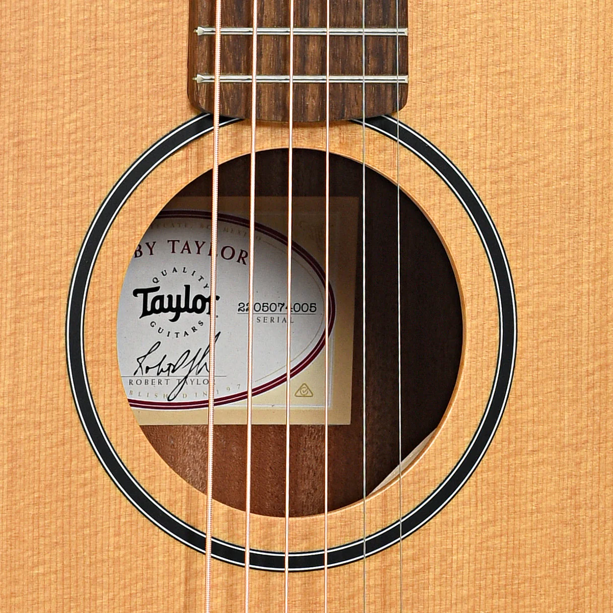 Taylor BT1 Baby Taylor Acoustic Guitar & Gigbag - Image 6
