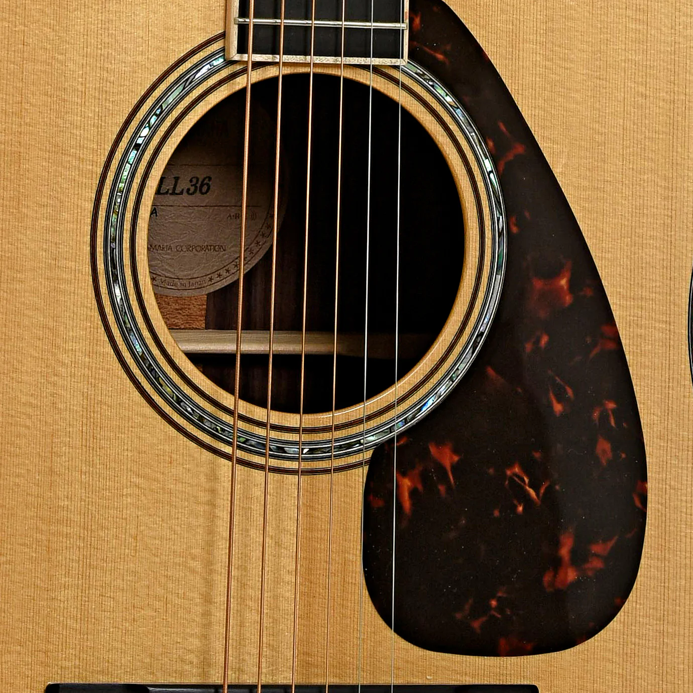Yamaha LL36 Acoustic Guitar (2024) - Image 6